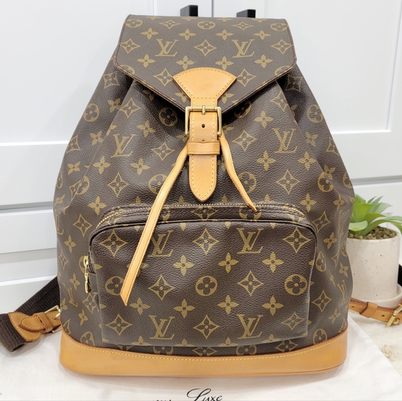 Louis Vuitton Handbags - 💕DISCONTINUED Very Rare Backpack LOUIS VUITTON Montsouris GM Monogram